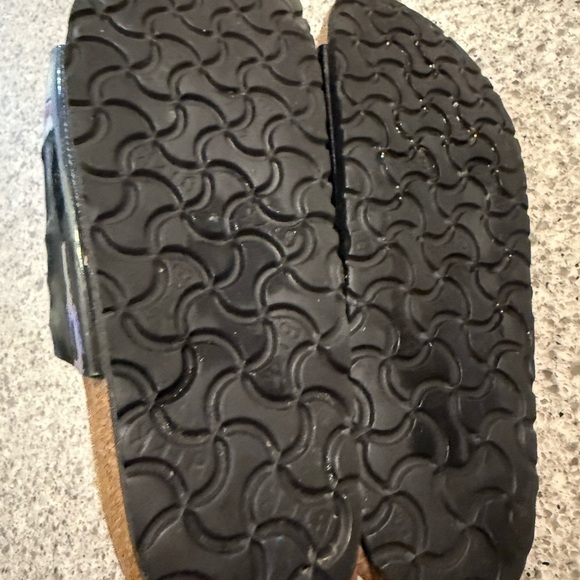 Birkenstock Granada Black Patent Leather Sandals - Picture 8 of 11